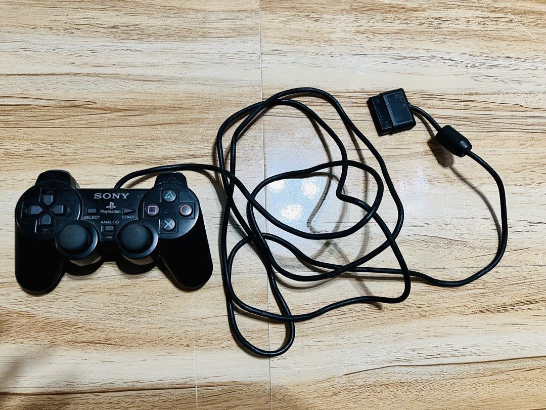 Affordable Sony PlayStation 2 controller 😍👌🏻 (Category: Controllers) located in Malolos. Submitted by afford.japan (Listing ID 1447045672, Image 3). Description: .