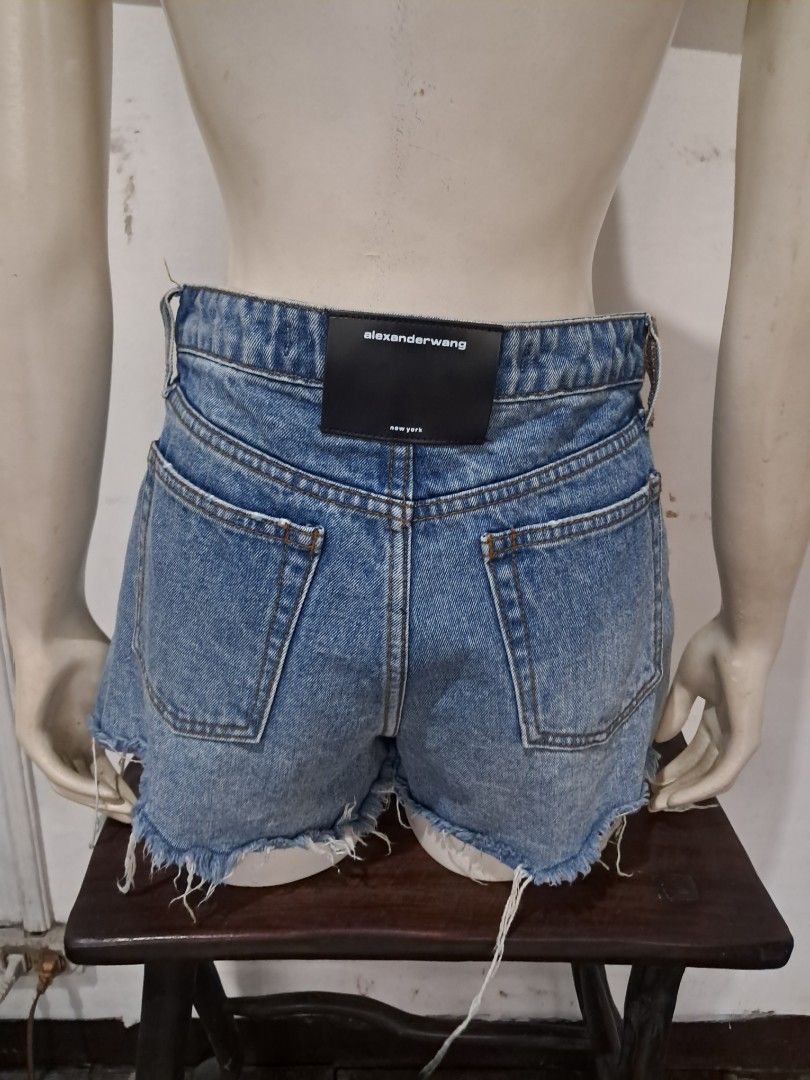 Alexander Wang Bite High Rise Denim Shorts Size 26 (Category: Shorts) located in Manila. Submitted by msaludo (Listing ID 1447013650, Image 3). Description: - Alexander Wang Bite High Rise Denim Shorts - Size: 26 - Color: Classic blue wash - Features: Distressed hem - Origin: Made in USA from imported materials.