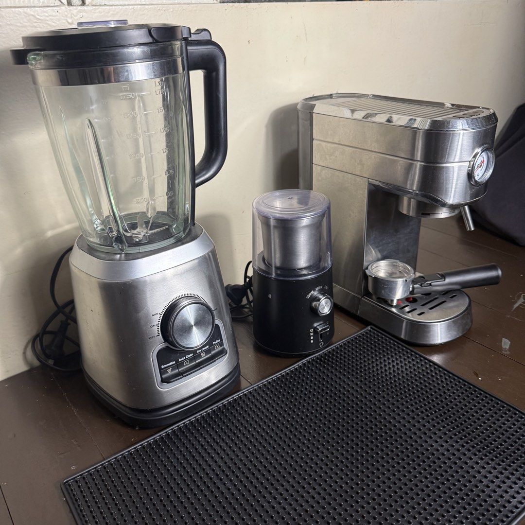 Anko COFFEE MACHINE (Category: Other Kitchen Appliances) located in Plaridel. Submitted by chogs0215 (Listing ID 1447088656, Image 2). Description: For sale! Anko Coffee machine set Good for business or personal use * Blender ( Heavy duty ) * Coffee grinder * Anko Coffee machine Dm for more info Pick up location bulacan Slightly nego.