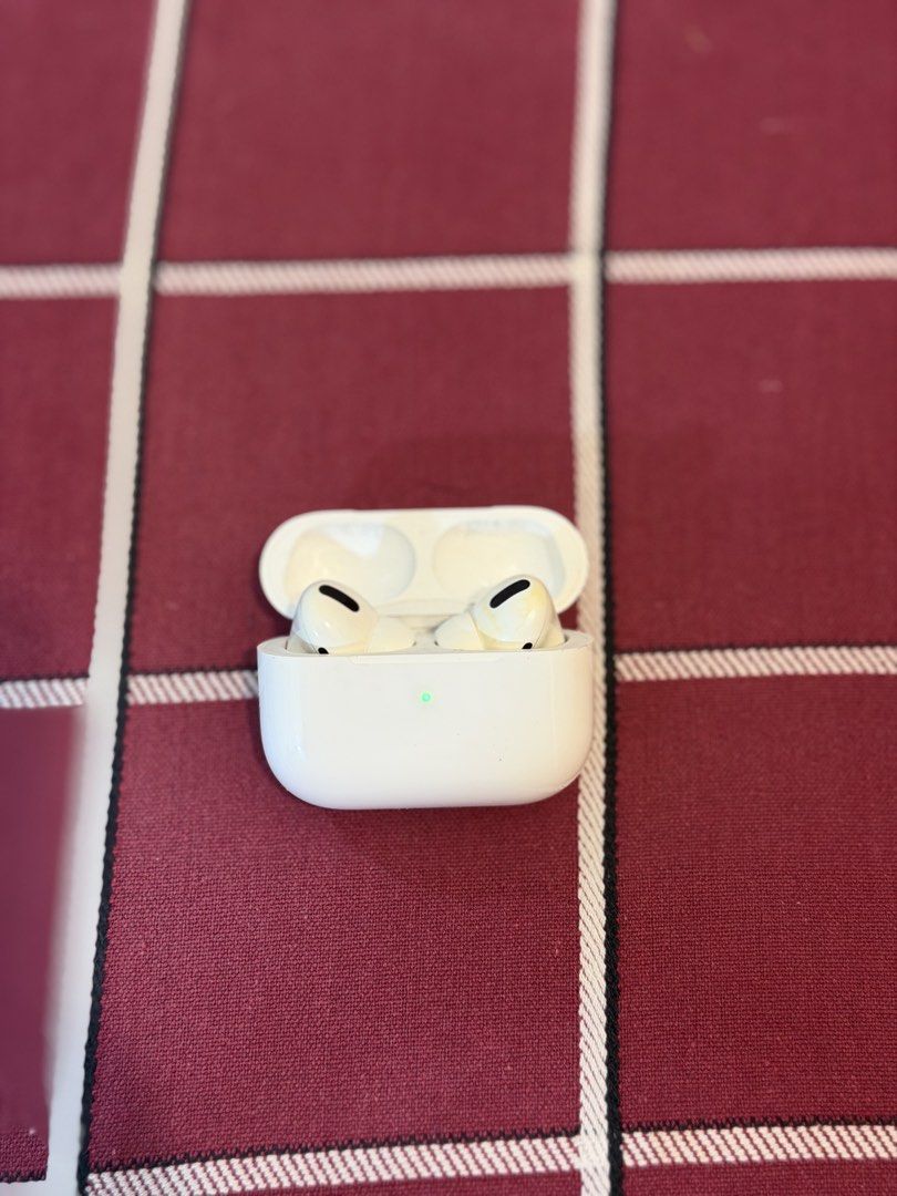 Apple AirPods Pro498322324838819841