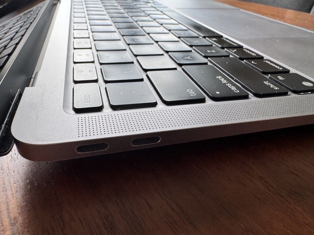 Apple MacBook Air M1497304669394708484