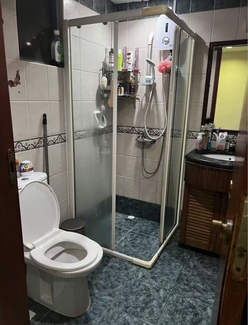 (Category: ) located in . Submitted by ngiamlexin (Listing ID 1447060528, Image 1). Description: .