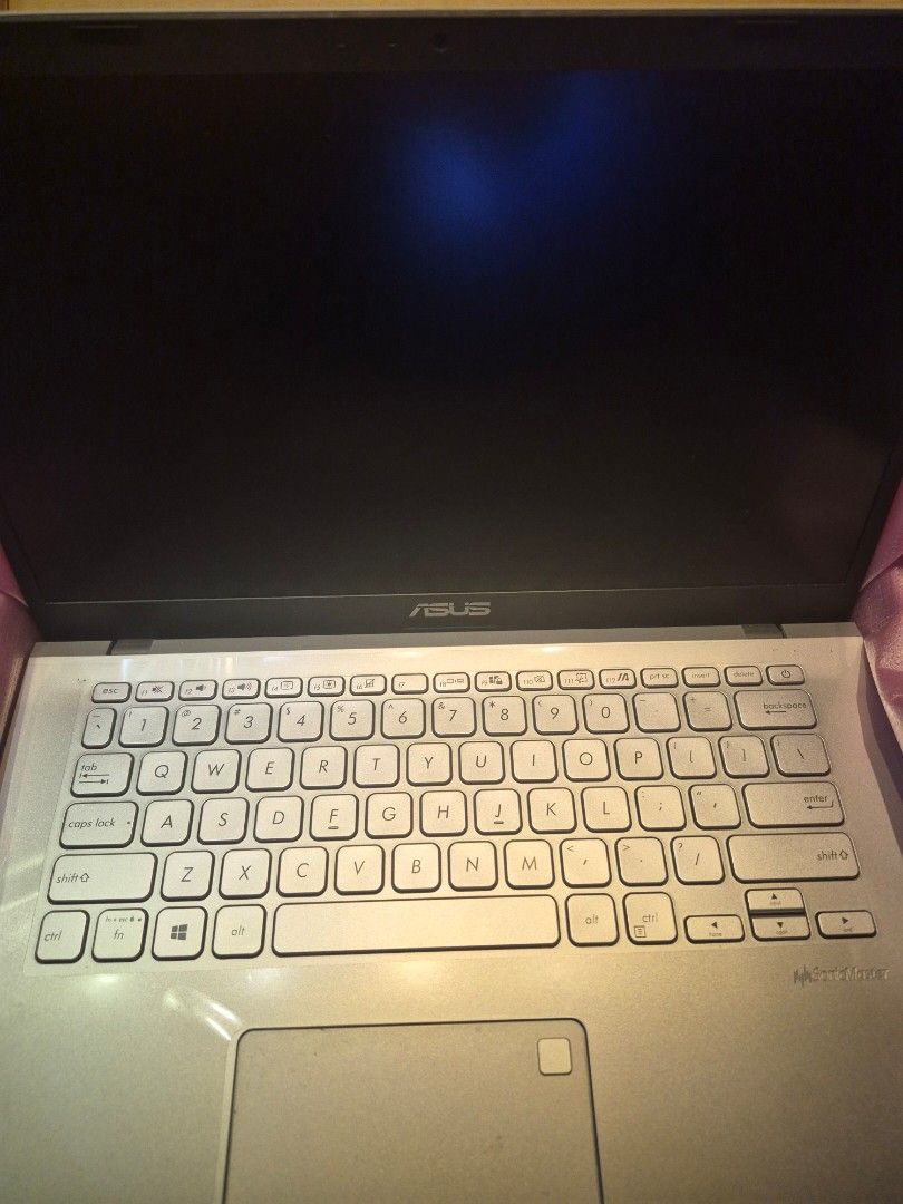ASUS i3 Laptop Silver (Category: Laptops & Notebooks) located in Rizal. Submitted by rmmanila (Listing ID 1447007846, Image 2). Description: - Silver ASUS laptop - New keyboard. - comes with new mouse and backpack. - Asus i3 Laptop. model: X409F With light scratches. model: X409F 4GB RAM 1TB. With light scratches. New keyboard . Comes with a laptop backpack and mouse. For school, work or business use and not for gaming. Php10,000 Only 10k. MOP: b