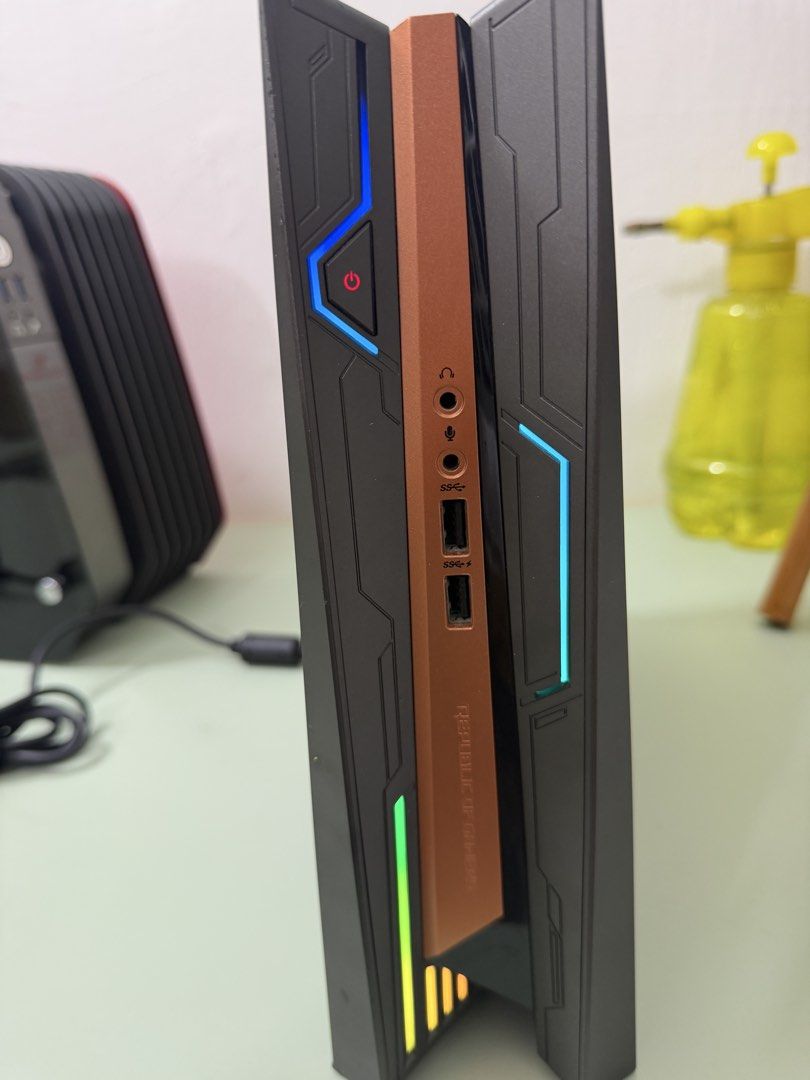 ASUS ROG GR8 II Gaming Desktop - Intel Core i7497950464473845761