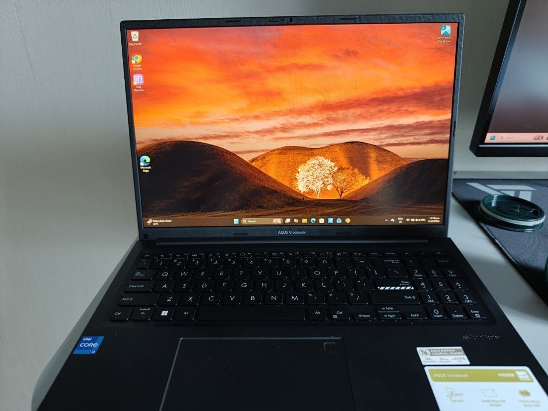 Asus Vivobook 15497437654406942722