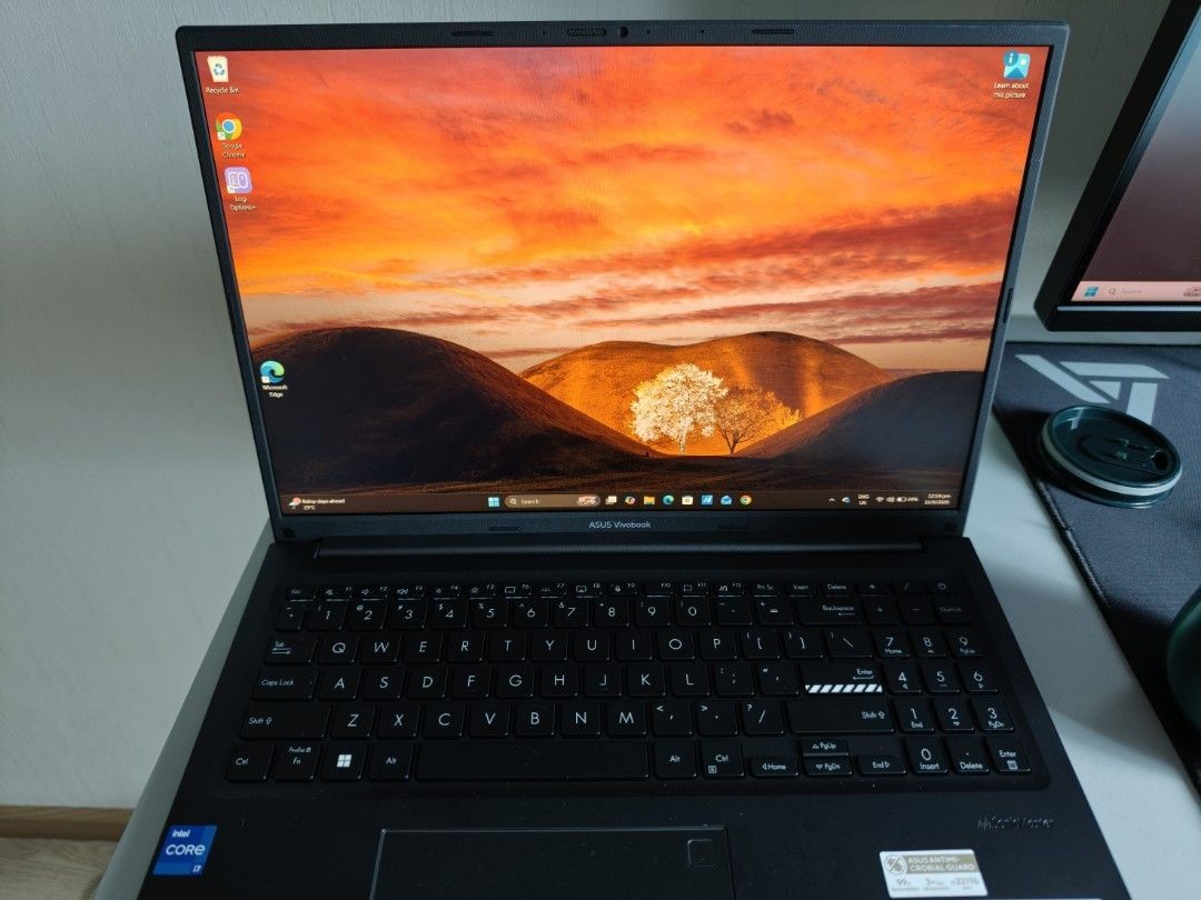Asus Vivobook 15497437654406942721