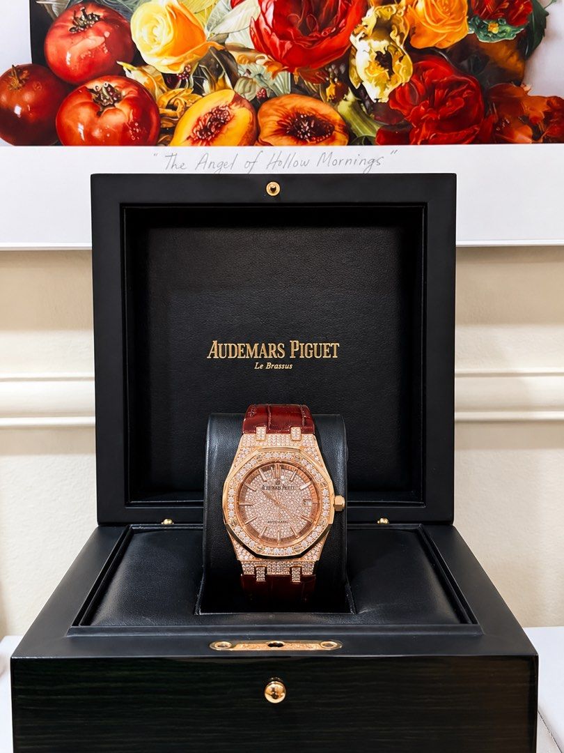 Audemars Piguet Royal Oak (Category: Luxury Watches) located in Taguig. Submitted by consumergoodstrading (Listing ID 1447004129, Image 3). Description: Audemars Piguet Royal Oak Rose Gold custom Diamond Comes with box and authenticity receipt . Ref : 15300 Size : 39Mm Year : 2011 Price : 2,750,000 .
