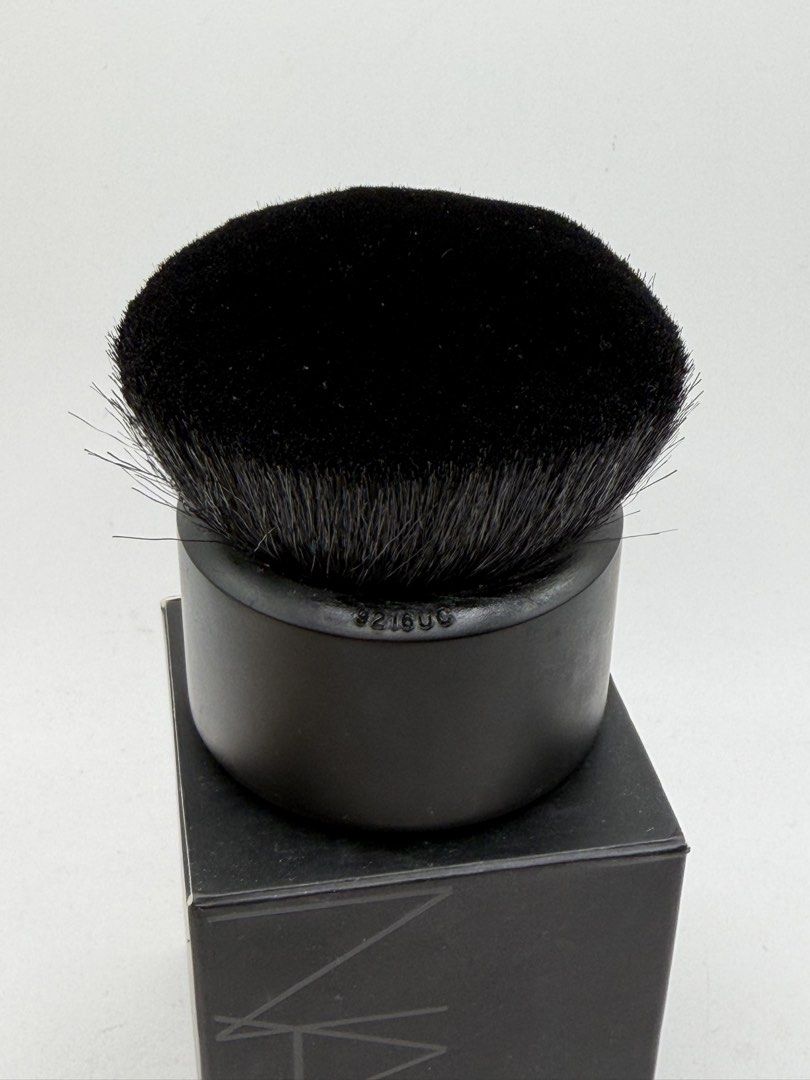 Authentic NARS Botan Kabuki Brush (Category: Makeup) located in Mandaluyong City. Submitted by elle_scent (Listing ID 1446948524, Image 3). Description: Authentic Brandnew With imperfections hence selling low please check posted pics bawal po sa maselan Location Mandaluyong Lalamove Grab Manila Area JRS only for provincial area Mode of payment Gcash or BDO LAST PRICE POSTED asking for discount will NOT entertain selling low .