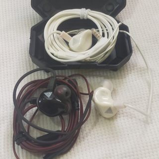 (Category: ) located in . Submitted by techtrove0517 (Listing ID 1446939870, Image 1). Description: .