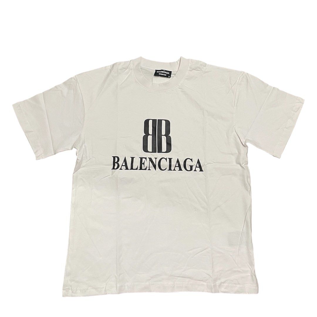 Balenciaga BB Logo T-Shirt (Category: Tshirts & Polo Shirts ) located in Manila. Submitted by cosmicearth_67b6b9 (Listing ID 1447071114, Image 1). Description: - Authentic Balenciaga T-Shirt featuring the iconic BB logo. - Classic crew neck and short sleeve design. - Made from comfortable, high-quality cotton. - Versatile for everyday casual wear. - Effortlessly pairs with jeans, shorts, or skirts. - A must-have staple for your designer collectio