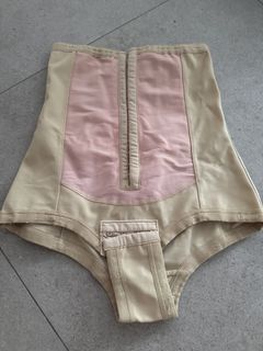 (Category: ) located in . Submitted by hugandkisses (Listing ID 1446913096, Image 1). Description: .