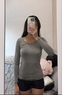 (Category: ) located in . Submitted by shesellsseashells_bear (Listing ID 1447077423, Image 1). Description: .