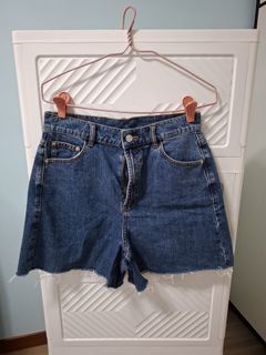 (Category: ) located in . Submitted by lindy_186 (Listing ID 1446782962, Image 1). Description: .
