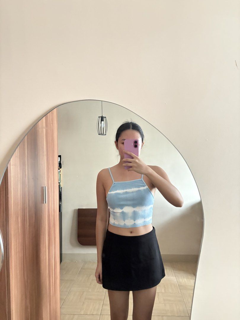 ZARA Blue Tie-Dye Spaghetti Strap Crop Top (Category: Sleeveless) located in Manila. Submitted by _foryou (Listing ID 1446937234, Image 1). Description: - Cute blue tie-dye design - Spaghetti straps - Square neckline - Cropped length, hits at the waist - Pairs well with high-waisted bottoms - Comfortable and stylish for casual outings.