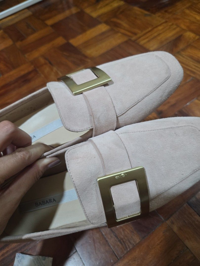 Blush Loafers from Babara (Korea) (Category: Loafers) located in Cavite. Submitted by yogamutt (Listing ID 1447050655, Image 2). Description: 🍪 bought in Korea 🐻 size 250 US 8-8.5 women's ⭐️ used twice.