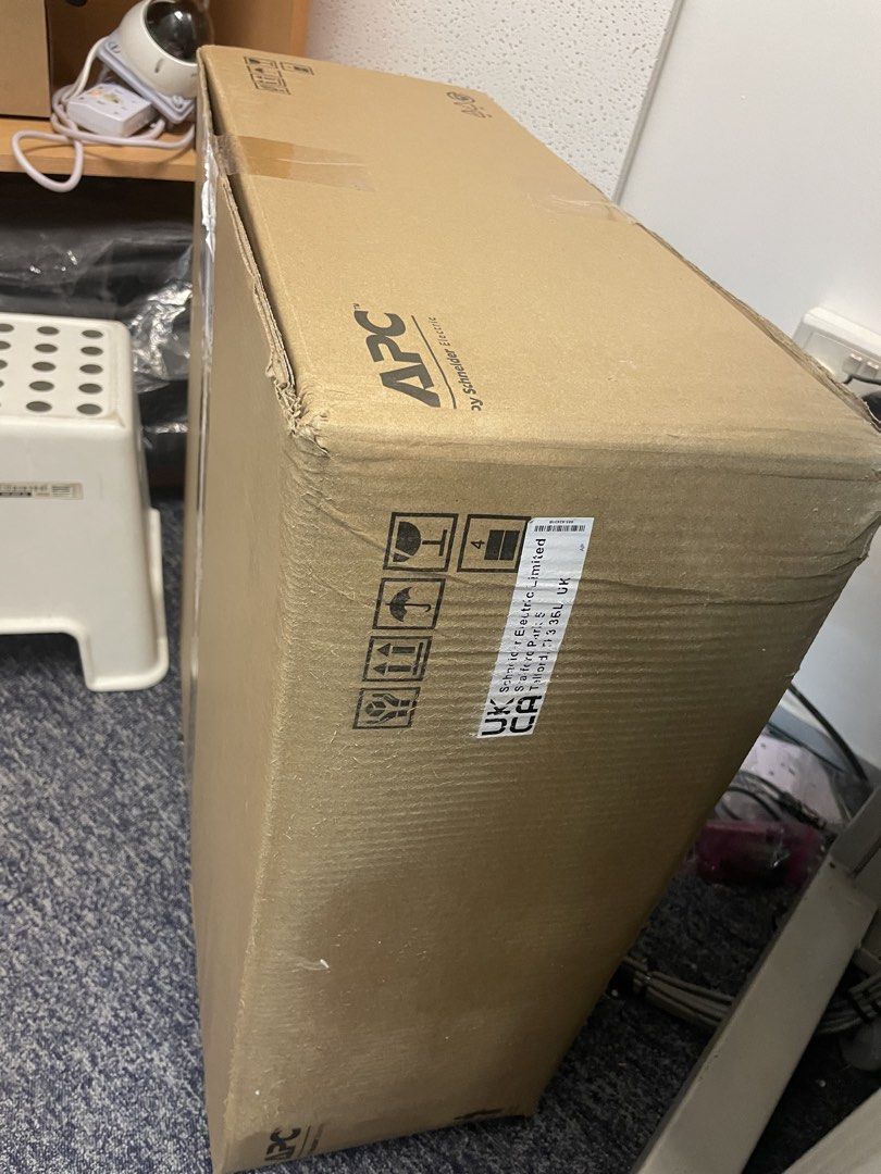Brand New APC Smart-UPS 1500VA LCD RM 2U 230V SmartConnect