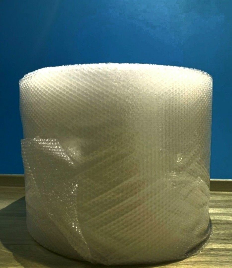 Bubble Wrap (Category: Stationery & School Supplies) located in Singapore. Submitted by imgirl1988 (Listing ID 1446915545, Image 1). Description: Width is 50cm, Length 91 meters Single layer type.