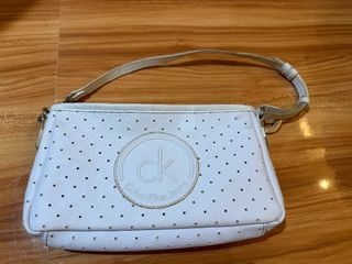 (Category: ) located in . Submitted by restylelooksforless (Listing ID 1447075307, Image 1). Description: .