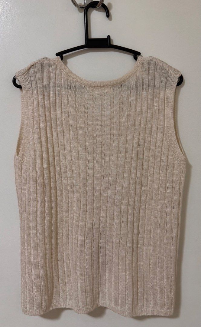 CC Home Womens Shirring Knit Top (Category: Sleeveless) located in Mandaluyong City. Submitted by axos723 (Listing ID 1447072984, Image 2). Description: ➡️Please read item description carefully below (click read more 👇) ➡️Item is AVAILABLE ➡️Guaranteed 💯 %Authentic ➡️1-Day Reservation only ➡️First to pay gets the item ➡️For SURE BUYERS only please. -Price: P 200+SF -Brand: CC Home -Size: Fits Small-Medium (Stretchy) -Color: Beige (Color may var