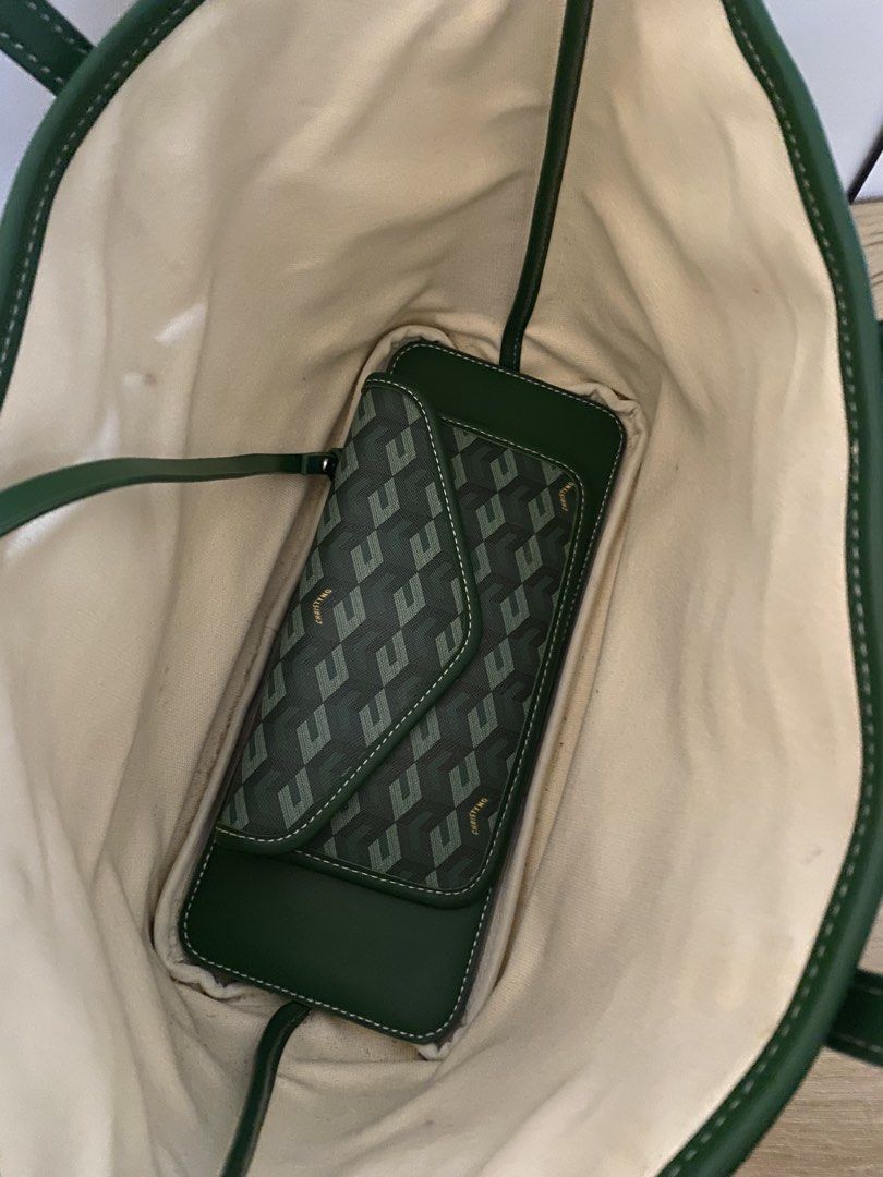 CHRISTY NG Green Medium Russo Tote Bag (Category: Tote Bags) located in Mandaluyong City. Submitted by ujimatchae (Listing ID 1447082940, Image 3). Description: AUTHENTIC CHRISTY NG RUSSO MONOGRAM TOTE BAG bought online thru their tiktok shop early this year. i no longer have the dust bag because we moved houses ... nawala huhu rfs: i can't use it for uni cus it has no zipper. mop: gcash mod: jnt , grab , lalamove loc: quezon city.
