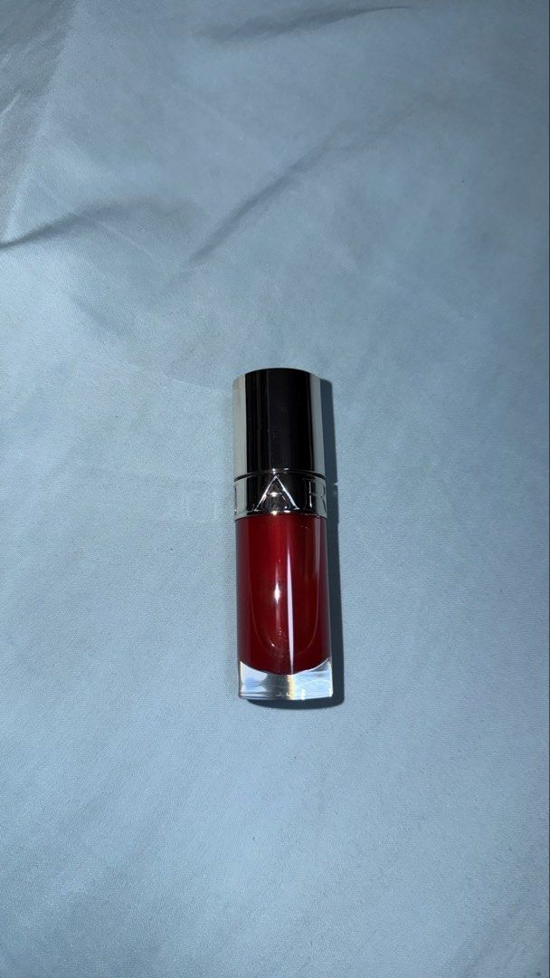Clarins Lip Comfort Oil (03 Cherry) (Category: Makeup) located in Manila. Submitted by shobskaryll2004 (Listing ID 1447023521, Image 1). Description: - brand new, never opened - shade: 03 cherry (best seller) Loc: Manila.