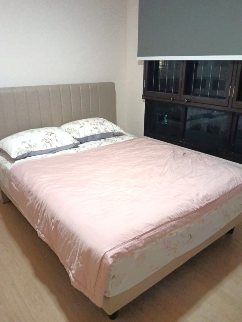 (Category: ) located in . Submitted by your_rental_specialist (Listing ID 1446943467, Image 1). Description: .