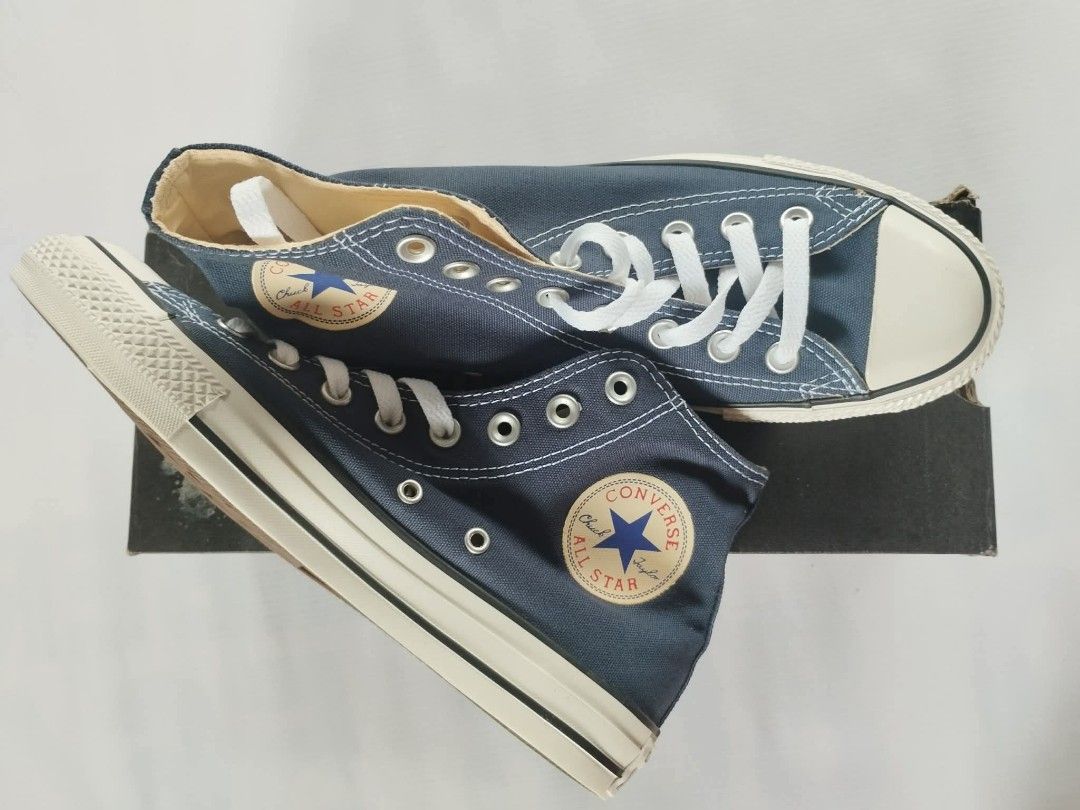 Converse All Star Navy Blue High Top Sneakers (Category: Sneakers) located in General Mariano Alvarez. Submitted by deslacbayan (Listing ID 1446958761, Image 1). Description: - Classic navy blue Converse All Star high tops - Lace-up style - Iconic Chuck Taylor patch on the side - White rubber toe cap and sole - Ideal for everyday casual wear - A wardrobe essential Unisex Legit Converse Unisex 6.5Mens / 8.5Womens 6.5UK 39.5EUR 25CM 1,500 FREE SF.