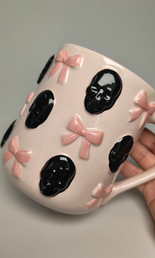 Coquette Skull mug (Category: Coffee & Tea Tableware) located in Cavite. Submitted by phtmt (Listing ID 1447012516, Image 3). Description: .