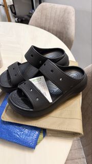 (Category: ) located in . Submitted by ying.preloved (Listing ID 1447014836, Image 1). Description: .