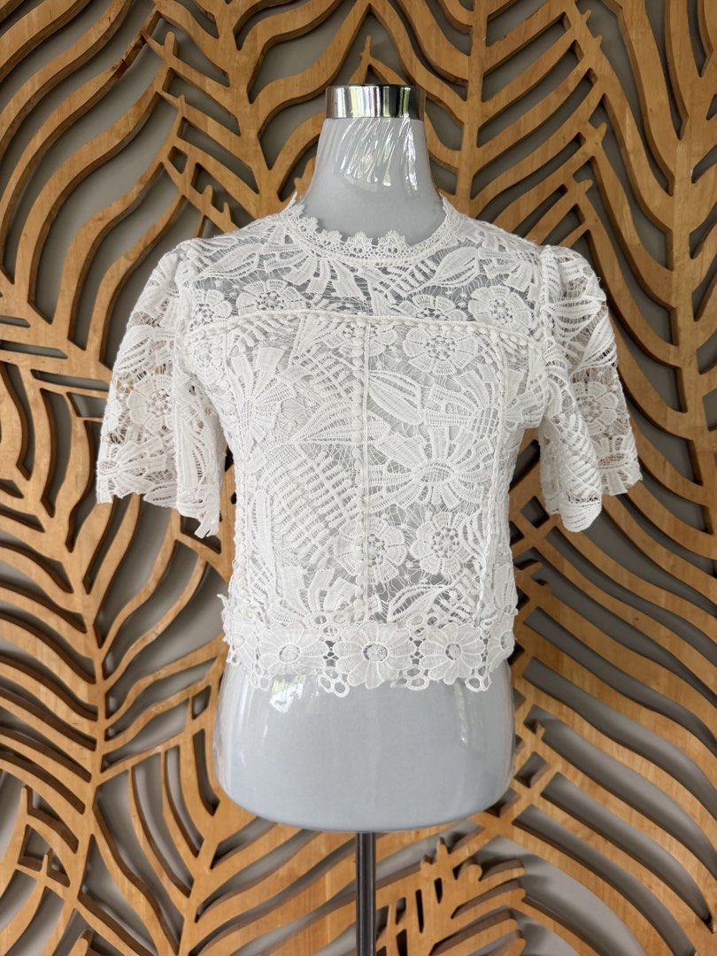 Cropped Lace Top (Category: Blouses) located in Pasig City. Submitted by smayc_21 (Listing ID 1447016748, Image 1). Description: .