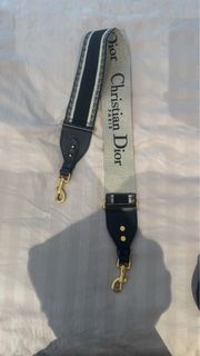 （分類：）位於 。 由 beccachui 提交（商品編號 1447013176，圖片 1）。簡介： 。