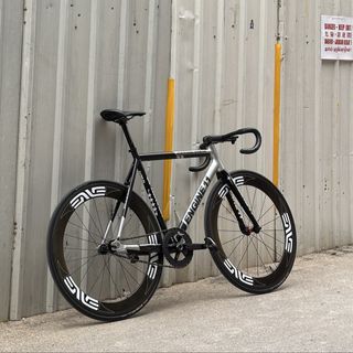 (Category: ) located in . Submitted by chillguybikes (Listing ID 1447061423, Image 1). Description: .