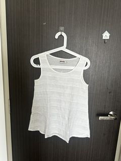 (Category: ) located in . Submitted by shopaholicvee (Listing ID 1446966526, Image 1). Description: .