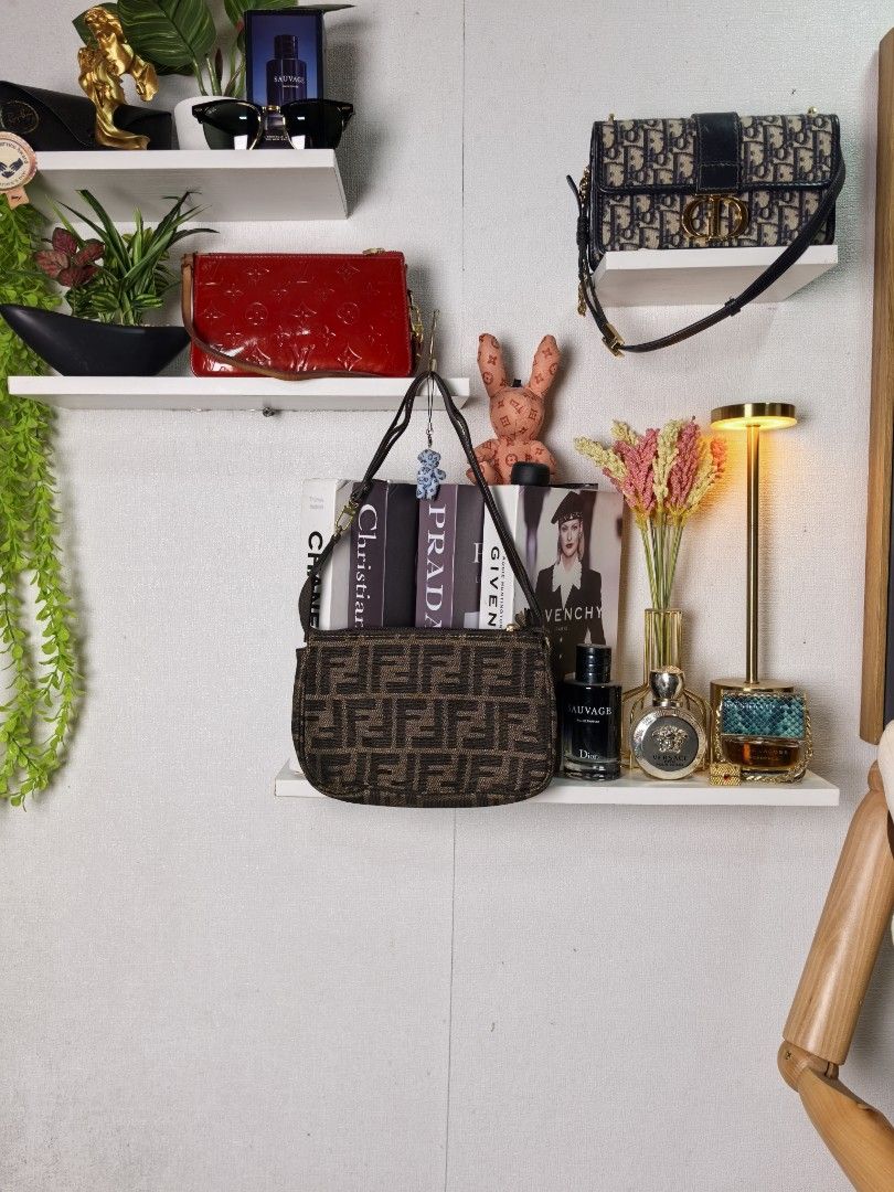 Fendi monogram FF kili-kili bag (Category: Luxury Bags & Wallets) located in Baguio. Submitted by ashzachary (Listing ID 1447071687, Image 2). Description: Fendi monogram FF Kili kili bag Condition :Excellent condition Color rate 10/10 Size : small Inches:W/L issues sling pwdi palitang kayu na bahala Super ganda sa personal Pm. More details Good quality Plsss 📌No Bogus 📌No return MOP What you see is what you get PALAWAN, CEBUNA GCASH AND BDO Re
