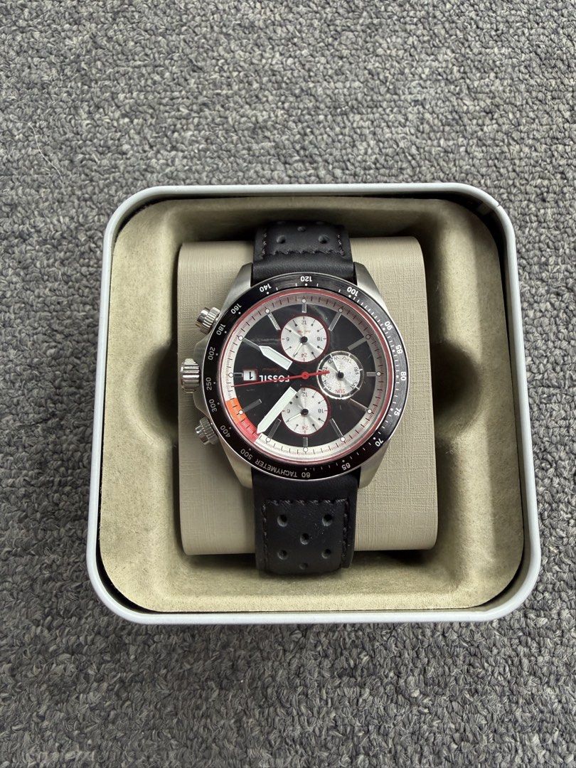 FOSSIL Autocross Leather Black Dial Analog Watch (Category: Men's Watches) located in Binan City. Submitted by zel.escapist (Listing ID 1447099176, Image 1). Description: Brandnew! 100% AUTHENTIC AND LEGIT FROM CANADA 🇨🇦 Complete with Tincan, Warranty Card & Paperbag Pm for more info.