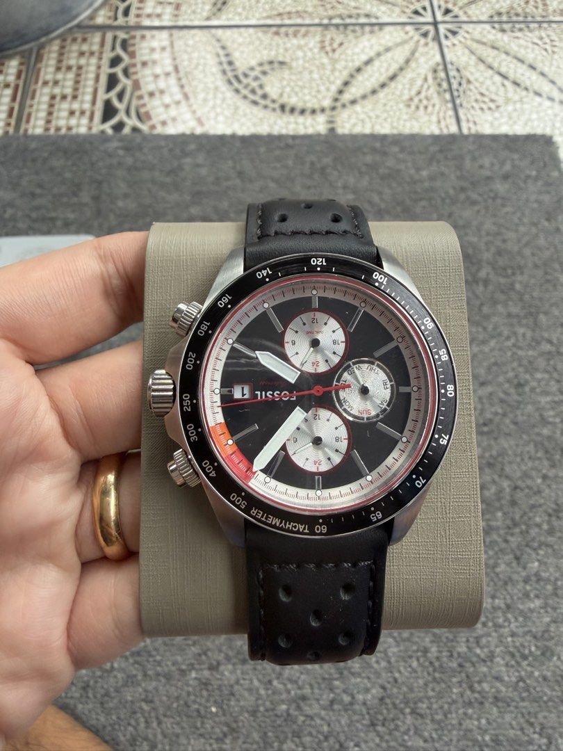 FOSSIL Autocross Leather Black Dial Analog Watch (Category: Men's Watches) located in Binan City. Submitted by zel.escapist (Listing ID 1447099176, Image 3). Description: Brandnew! 100% AUTHENTIC AND LEGIT FROM CANADA 🇨🇦 Complete with Tincan, Warranty Card & Paperbag Pm for more info.