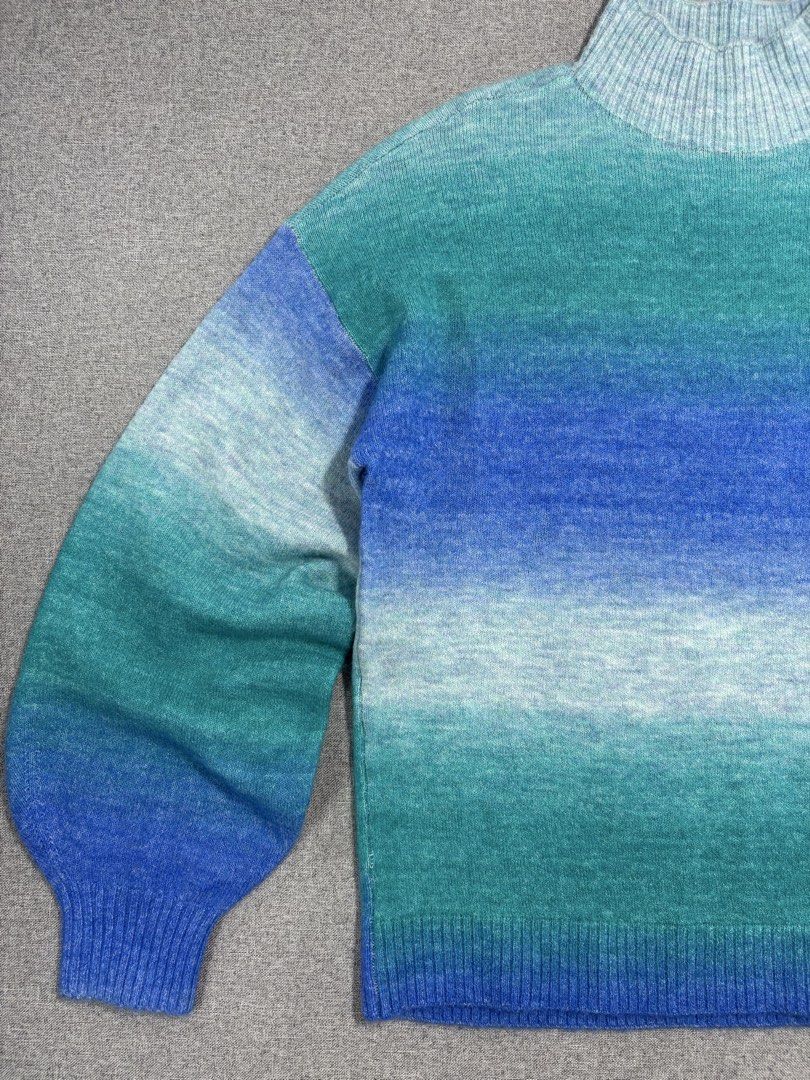 GAP (Category: Longsleeves) located in Talisay. Submitted by bugzham (Listing ID 1446945372, Image 3). Description: Each item is handpicked in the USA, then washed, sanitized, and curated for your confidence and comfort.