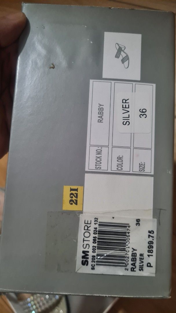 GIBI Silver Glitter Block Heels Size 36 (Category: Heels) located in Paranaque City. Submitted by lorem45 (Listing ID 1447016231, Image 3). Description: - Brand: GIBI - Color: Sparkly Silver - Size: 36 - Embellishments: Sequence stones on straps and glittered heel - Heel Type: Chunky block heel for stability - Condition: Comes in original box.
