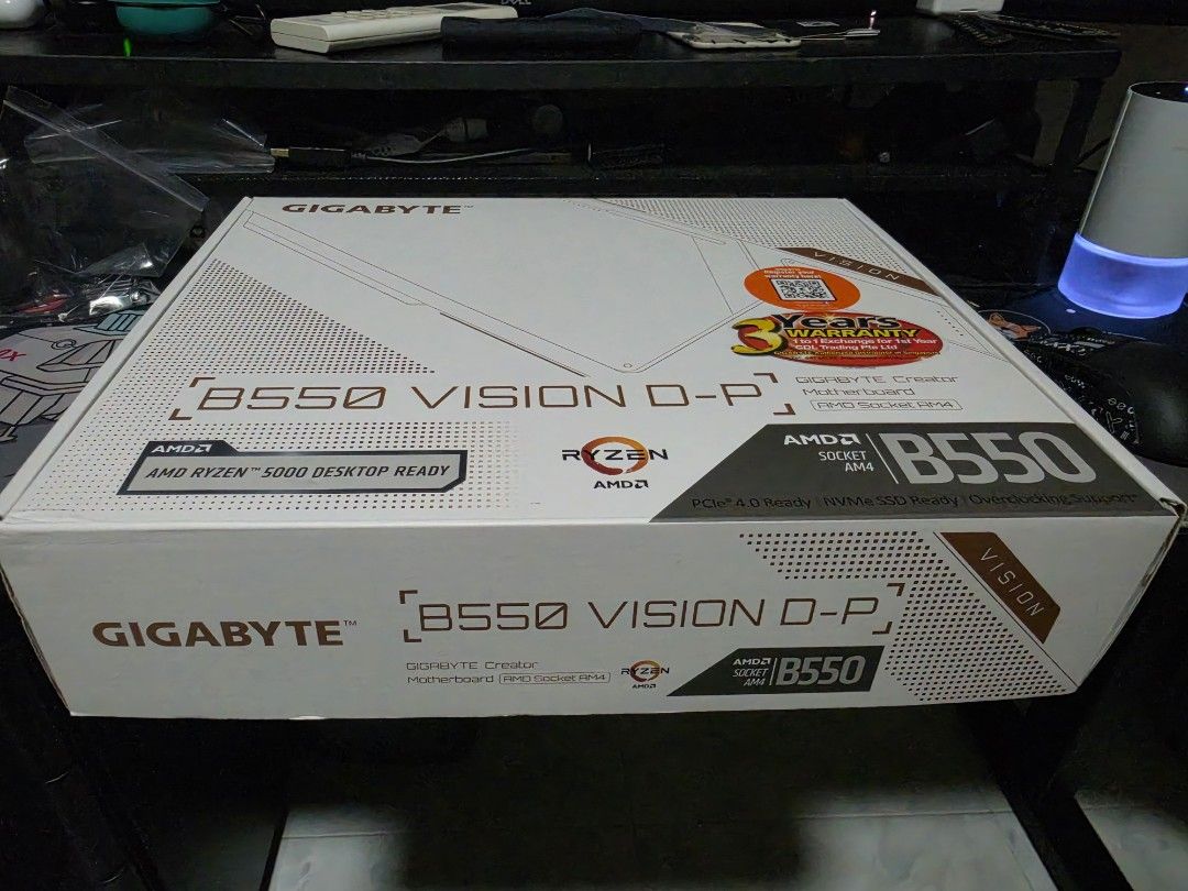 Gigabyte B550 Vision D-P Motherboard
