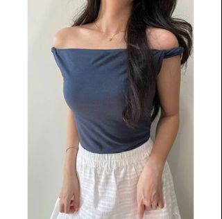 (Category: ) located in . Submitted by clothelover (Listing ID 1447080749, Image 1). Description: .