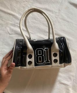 (Kategori: ) berada di . Dikirim oleh baddieswardrobe_ (ID iklan 1446919080, Gambar 1). Deskripsi: .
