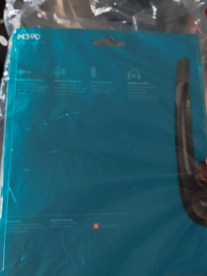 Headphone497540204793712641