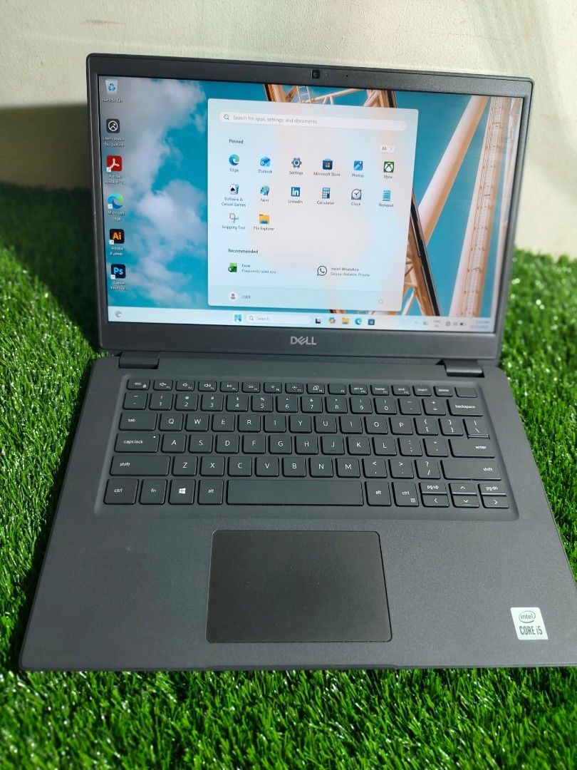High configuration dell latitude i5 processor better model lite weight easy to work super fast run set497950460425676802