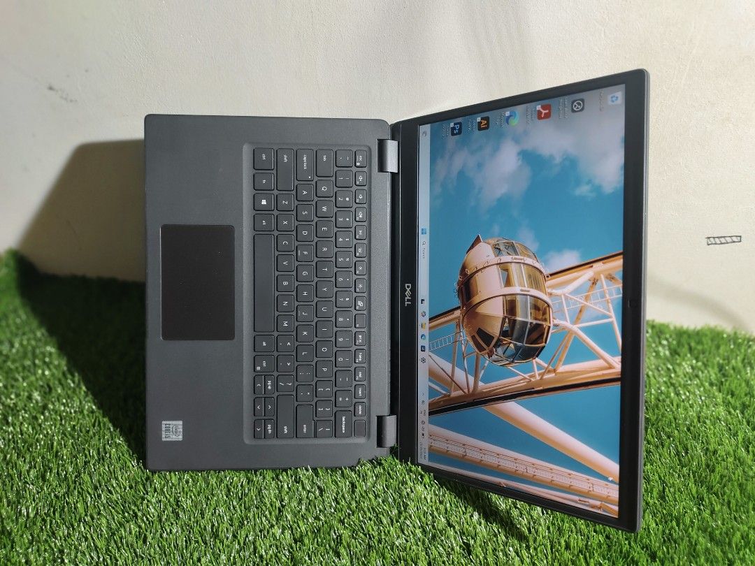 High configuration dell latitude i5 processor better model lite weight easy to work super fast run set497950460425676800