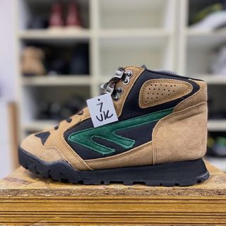 (Category: ) located in . Submitted by sneakers.too (Listing ID 1447103531, Image 1). Description: .