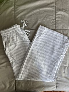 (Category: ) located in . Submitted by sofieshops (Listing ID 1446944415, Image 1). Description: .