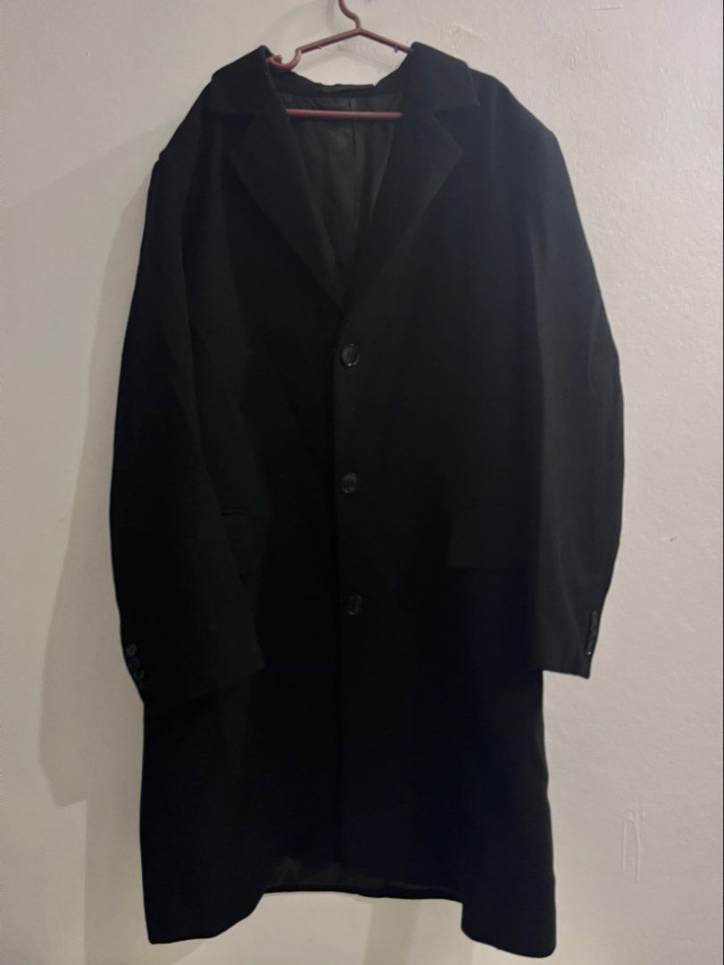 H&M Winter Coat (Category: Coats, Jackets and Outerwear) located in Taytay. Submitted by storedbys (Listing ID 1447081634, Image 1). Description: premium material large on tag .