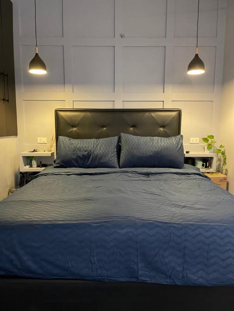Ilustrata Residences Bonny Serrano (Category: Apartments & Condos) located in Quezon City. Submitted by princesspatsy100 (Listing ID 1447037900, Image 3). Description: RUSH sale pwede cash or assume balance 6.5M fully furnished Location: Ilustrata Residences Bonny Serrano Ave Bagong Lipunan ng Crame Sqm: 38sqm Floor No: 12th floor With mezzanine floor Facing Amenities No building obstruction Facing east Fully Furnished AIRBNB 5star rating. Airbnb