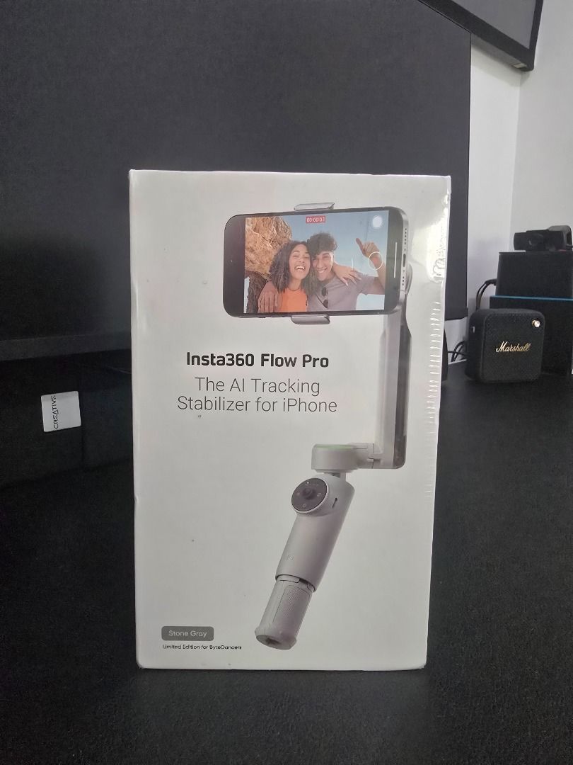 Insta360 Flow Pro AI Tracking Stabilizer for iPhone - Stone Gray (Category: Gimbals & Stabilizers ) located in Quezon City. Submitted by koriano (Listing ID 1446960153, Image 1). Description: NEGOTIABLE SEALED BRAND NEW NEVER OPENED NEVER USED Color: Stone Grey Received as a gift Location: Pasig, QC and BGC RFS: Not a gimbal user NEGOTIABLE - Insta360 Flow Pro: AI tracking stabilizer for iPhone - Achieve ultra-smooth 3-axis stabilized video - Pow