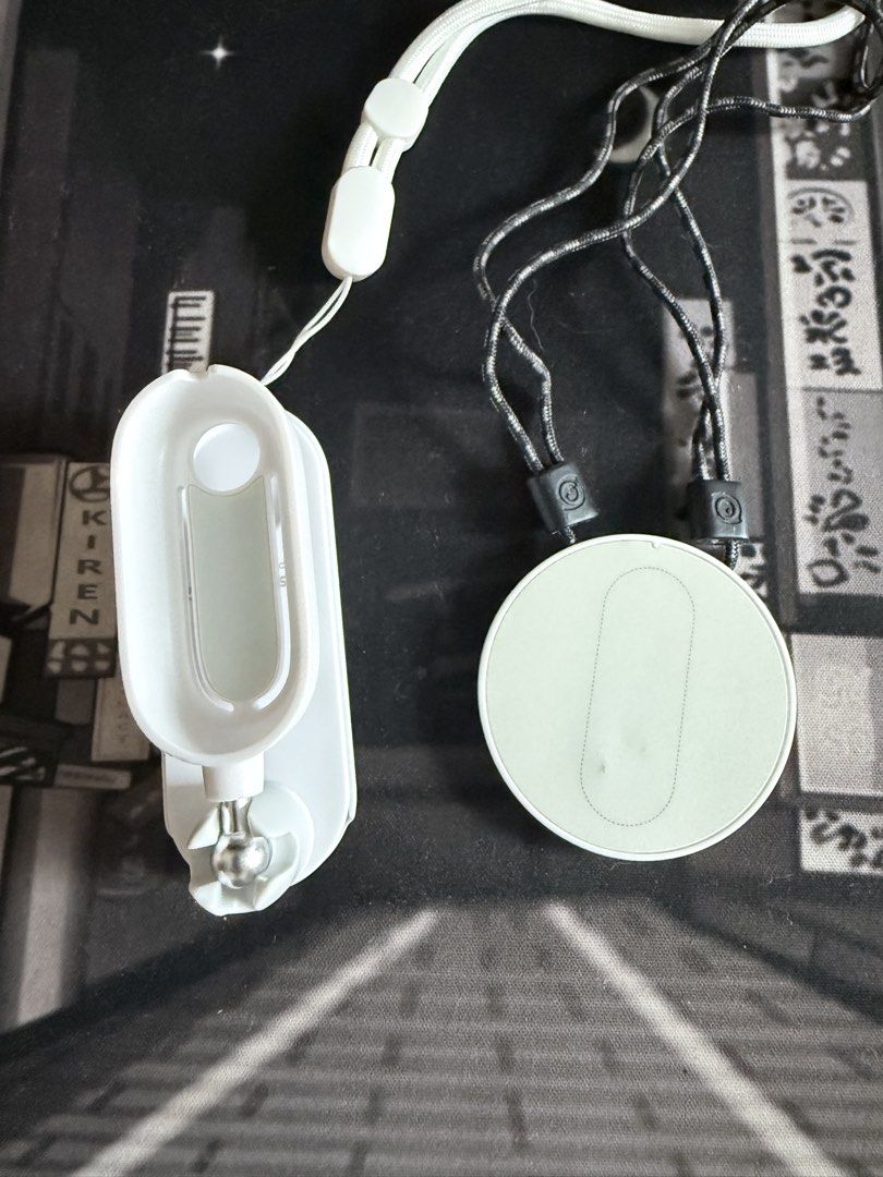 Insta360 Go 2 accessories (Category: Other Photography Accessories) located in Mandaluyong City. Submitted by maricris.sn (Listing ID 1446960273, Image 1). Description: - stand for Insta360 Go 2 - magnetic pendant for Insta360 Go 2 Take both for P500.